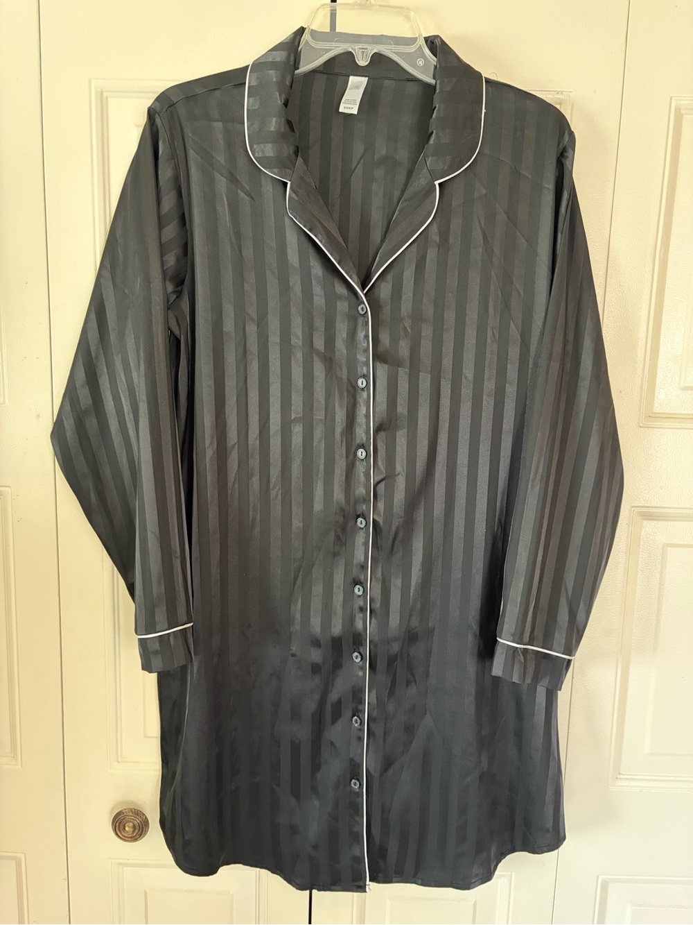 Flora Womens Dark Romance Quiet Luxury Nightshirt Sz, SMALL Satin Striped Pajama